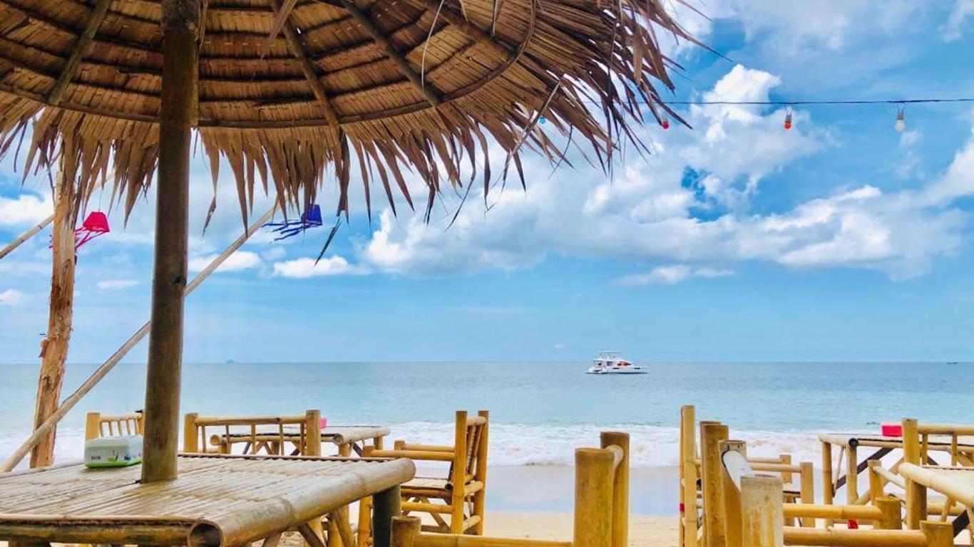 Lanta Palm Beach Resort