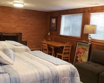Grand Rapids/Kentwood close to down town/ Airport 4 Bedroom - Kentwood - Bedroom