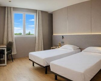Hotel Golden - San Sebastián de los Reyes