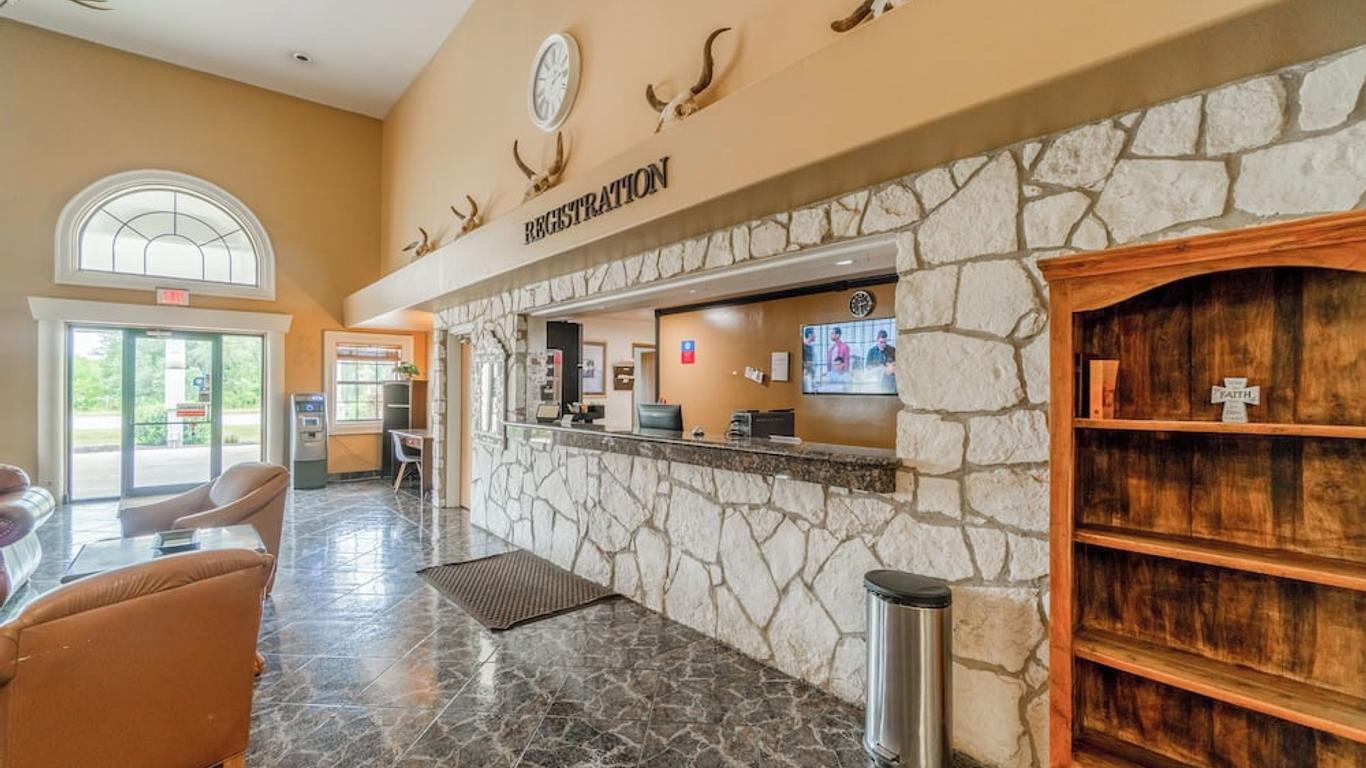 Texan Inn By OYO Beeville Us-181