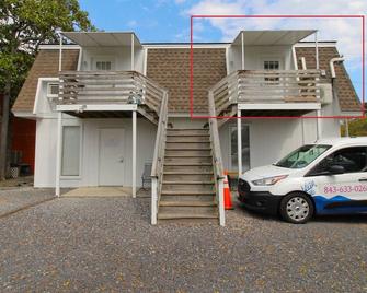 Herons Nest - Folly Beach - Building