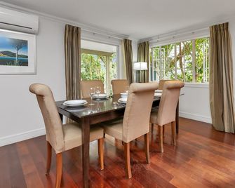 Russell Cottages - Russell Holiday Home - Russell - Sala de jantar