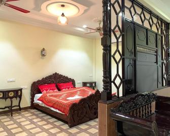 Chola Heritage - Karaikudi - Bedroom