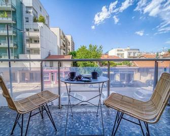 #gq Le Beau Mallifaud - Grenoble - Balkon