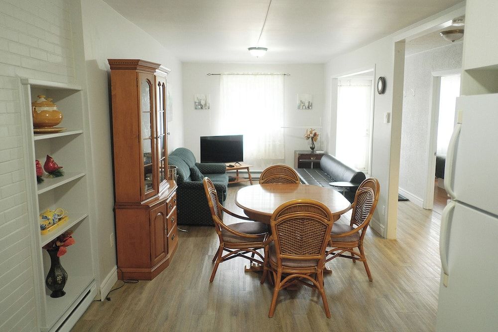 Auberge St-Tite-des-Caps - Saint-Tite-des-Caps - חדר אוכל