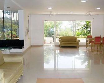 Sai Priya Beach Resort - Visakhapatnam - Lobby