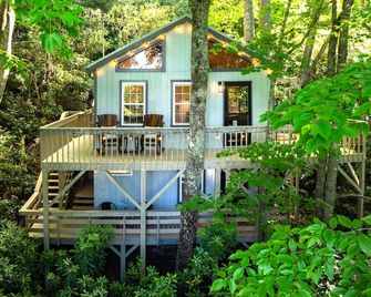 Chalet w/ View, Pool, Firepit near Boone, Blowing Rock, Ski Resorts, App State - Banner Elk - Bâtiment