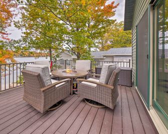 Crystal Lake Home w/ Backyard Lake Access! - Hart - Balcony