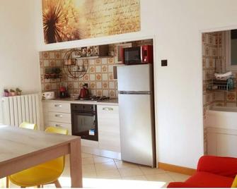 Casa Mafalda Station Area - Historic Center - Theater With Indoor Parking. - Imola - Dapur