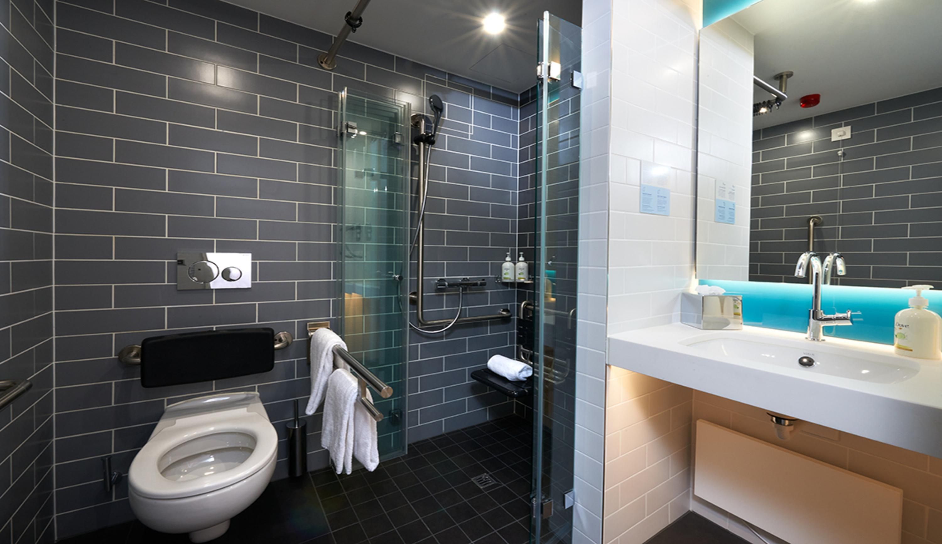 Holiday Inn Express & Suites Basel - Allschwil By IHG - Basel - Bad