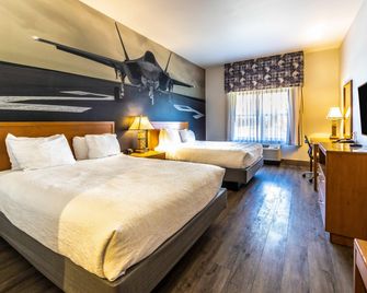 The Hanford Hotel, an Ascend Collection Hotel - Hanford - Bedroom