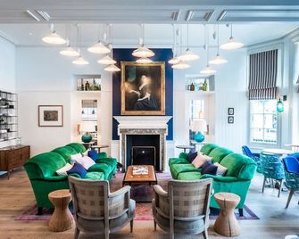 The Swan - Southwold - Lounge