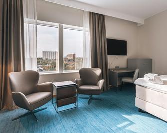 Courtyard by Marriott Stockholm Kungsholmen - Stockholm - Bedroom