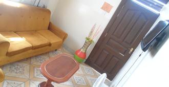 Riversand Hotel - Kisumu - Living room