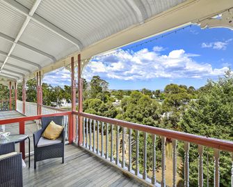 The Abbey - Warwick - Balkon