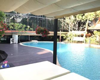 The Imperial Home Hotel - Bangkok - Pool