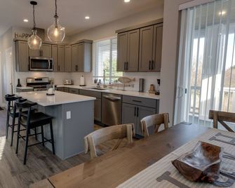 Happiness Beach Cabin - Ocean Shores - Küche