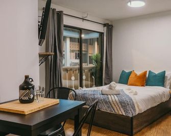 The Lifty Ski-In Ski-Out Studio, Pool and Gym - Big White