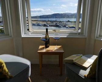 Shellseekers Holiday Apartment, Llandudno - Llandudno - Bedroom