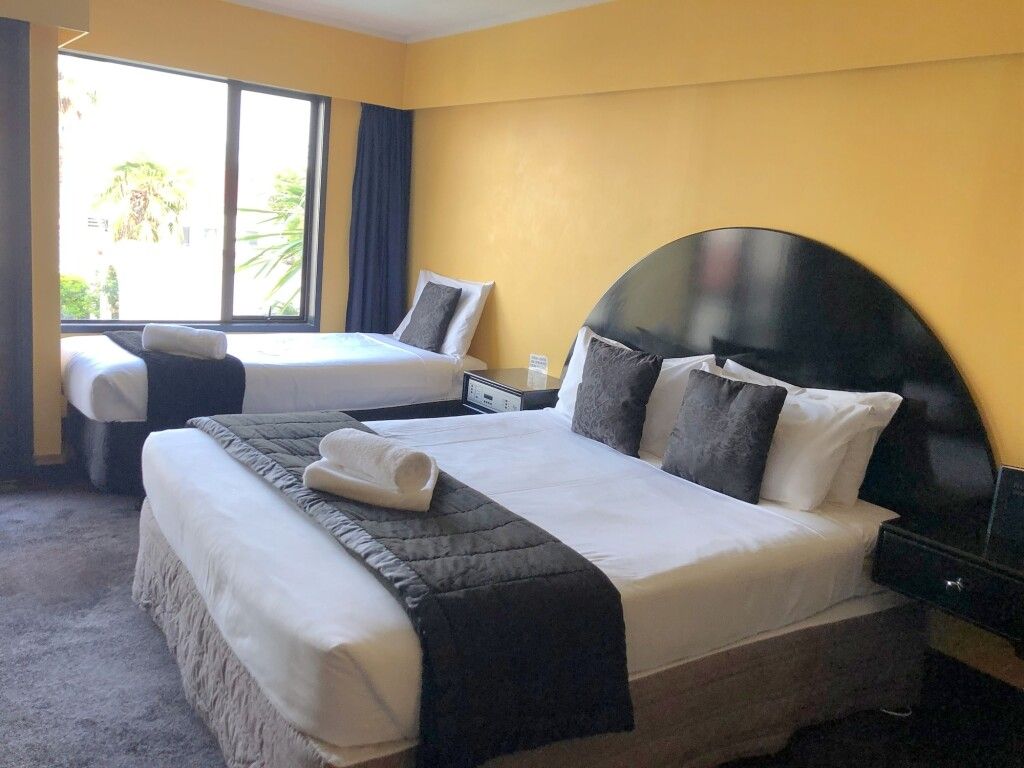 ألكامو هوتل آند كونفرنس سنتر - هاملتون - غرفة نوم