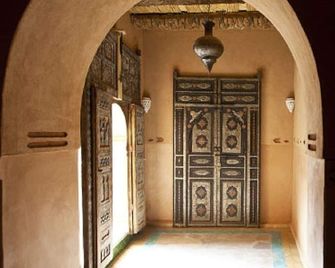 Kasbah Hotel Ait Omar - Nkob - Gang