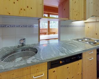 Madulaina 6B - Sankt Moritz - Keuken