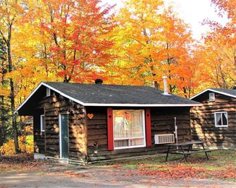 Glenview Cottages - Sault Ste Marie - Budova