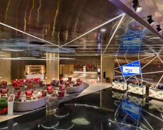 بولمان نانجينغ لوكو أيربورت - نانجينغ - بار