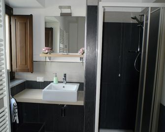 Sicily Rooms Enna - Enna - Bathroom