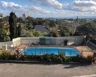 Surf Beach Motel Newcastle - Charlestown - Building