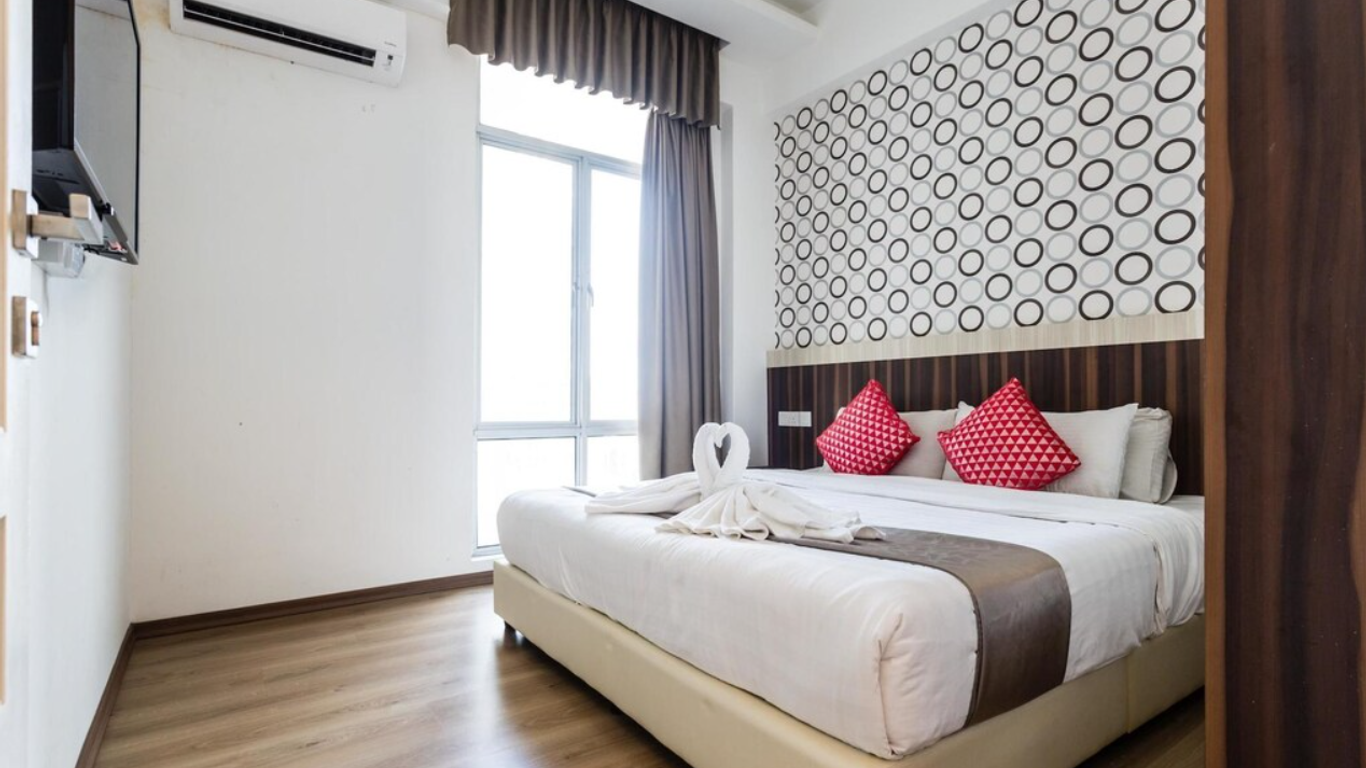 إي ريد هوتل ميلاكا