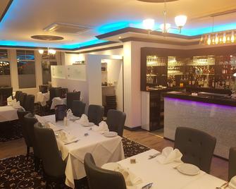 Ascot Grange Hotel - Voujon Restaurant - Leeds - Restaurante