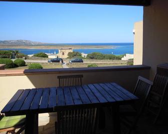 300 mts from La Pelosa Beach - Stintino - Balcony