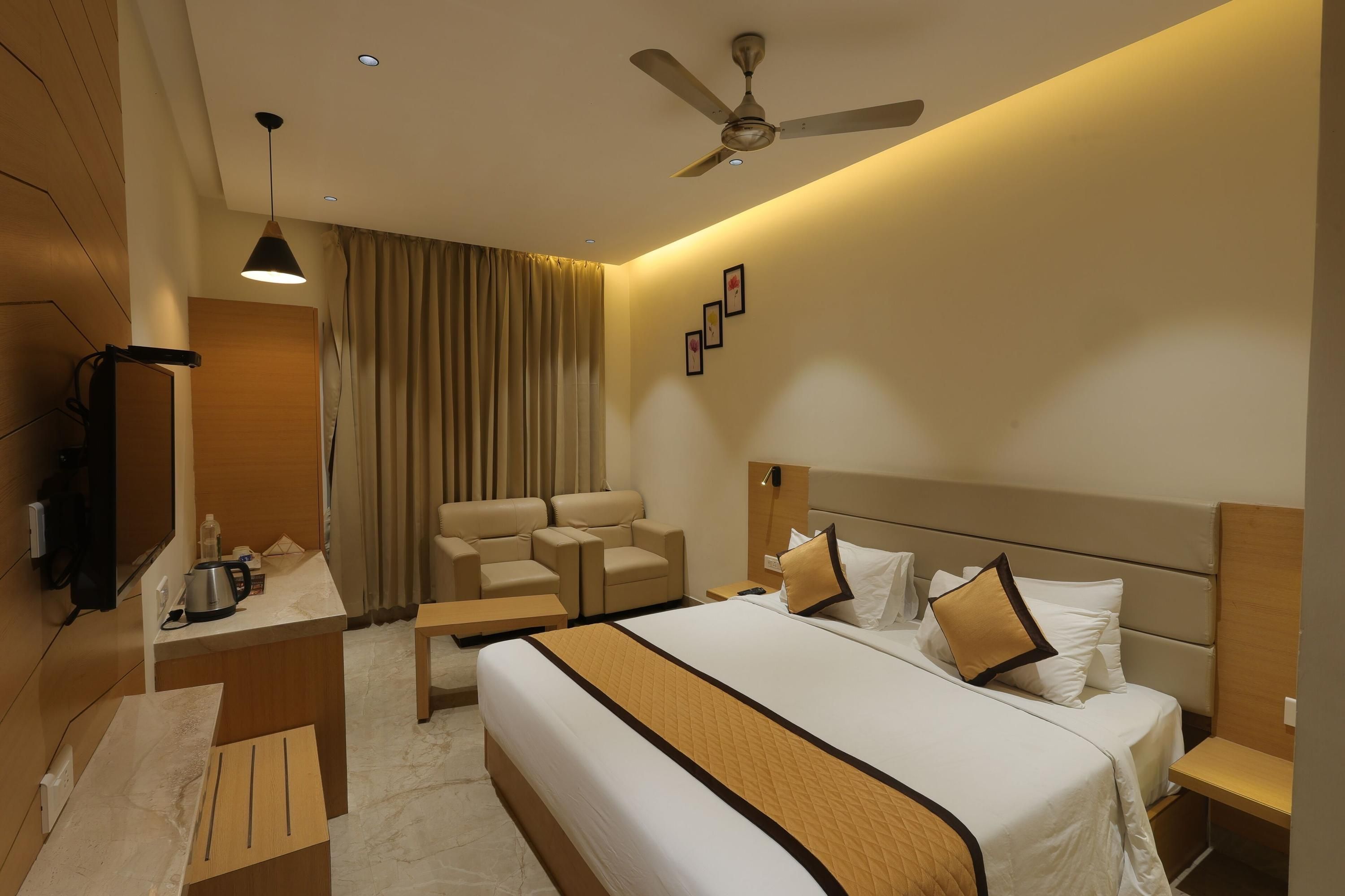 Hotel Nakshathra- A Royal Stay - Palani