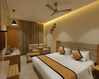 Hotel Nakshathra- A Royal Stay - Palani