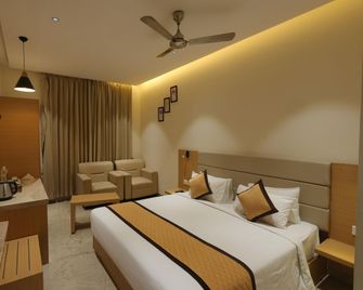 Hotel Nakshathra- A Royal Stay - Palani