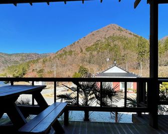 Jindo Unlim Pension - Jindo - Balcony