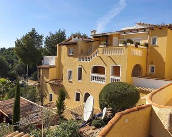 Studio mit Großem Balkon - Auch für den Winter Geeignet - Calvià - Gebäude