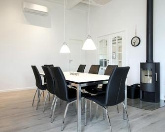 Stunning Home In Hjørring With Wifi - Hjorring - Jídelna