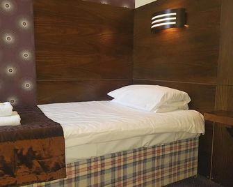 The Queensberry Hotel - דמפרייס - חדר שינה