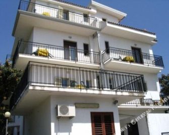 Villa Santantonio - Giardini Naxos - Building