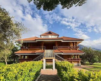 Avadale Masinagudi - Masinigudi - Building