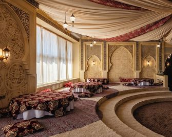 Alladin Capsule Hostel - Almaty - Lobi