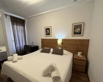 Hostal Alogar - Barcelona - Sypialnia