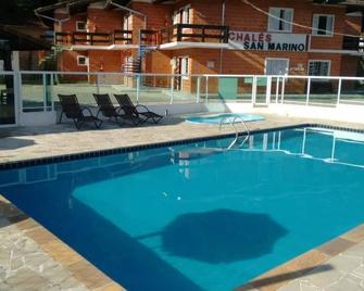 Chales San Marino - Ubatuba - Piscina