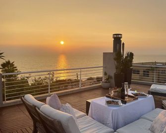 Amazing Views! Walk to the Beach! Pool and Spa! - Del Mar - Balcony