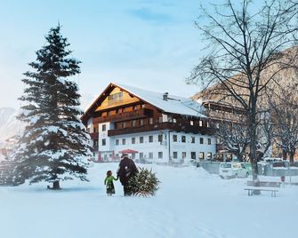 Der Stern - Nachhaltiges Wirtshaus und Landhotel seit 1509 - Obsteig - Building