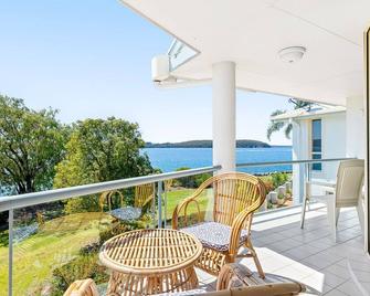 Spinnakers Reach Unit 9 - Batemans Bay - Balcony