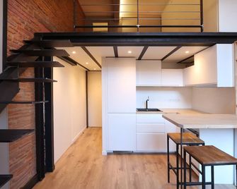 Luxury Furnished Apartment in most desired location with all you need to enjoy ! - Toulouse - Kitchen