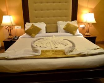 Hotel The Oasis - Sahāranpur - Bedroom